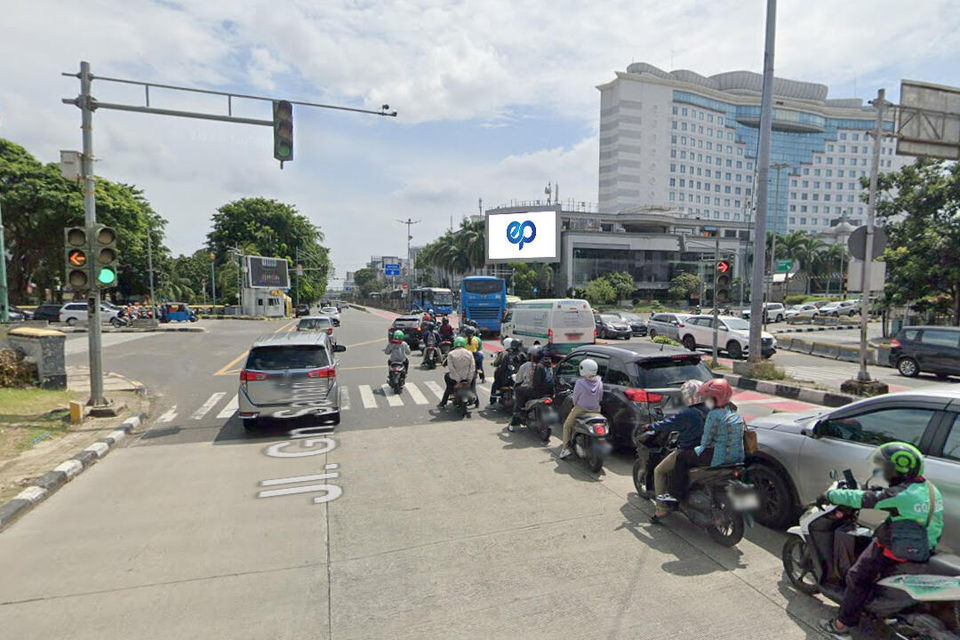 Billboard di Kawasan Gunung Sahari